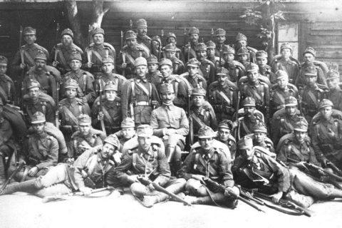 Hungarian-soldiers