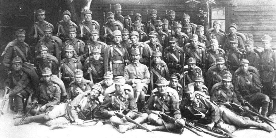 Hungarian-soldiers