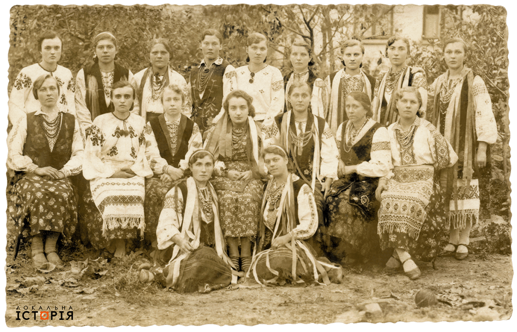 FolkCostume&Embroidery: The 6 types of Ukrainian Folk Costume